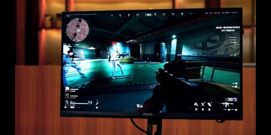 玩游戏一般买什么显示器 爱攻 AG277UX 开启 AI 显示器新时代